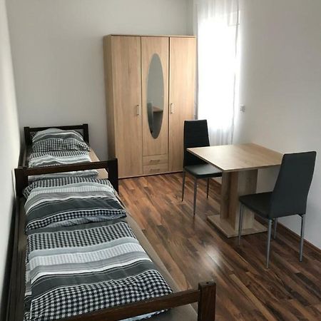 Monteurzimmer Sankt Augustin Eksteriør billede