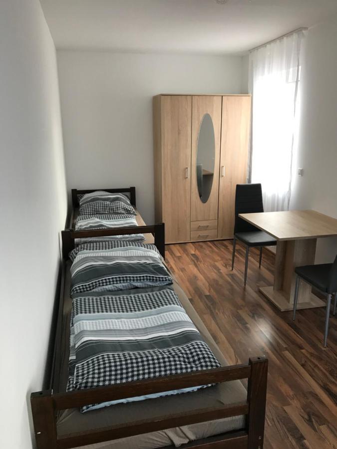 Monteurzimmer Sankt Augustin Eksteriør billede
